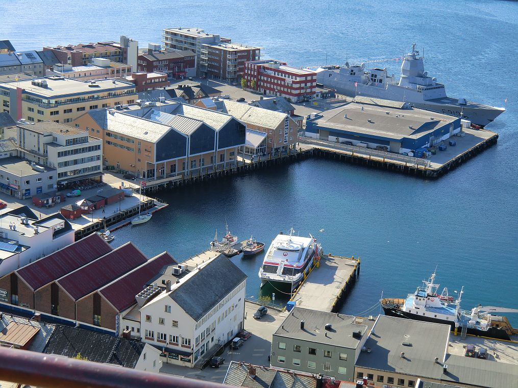 Hammerfest gehrt zu den ltesten Stdten in Nordnorwegen und erhielt 1789 ihre Stadtrechte