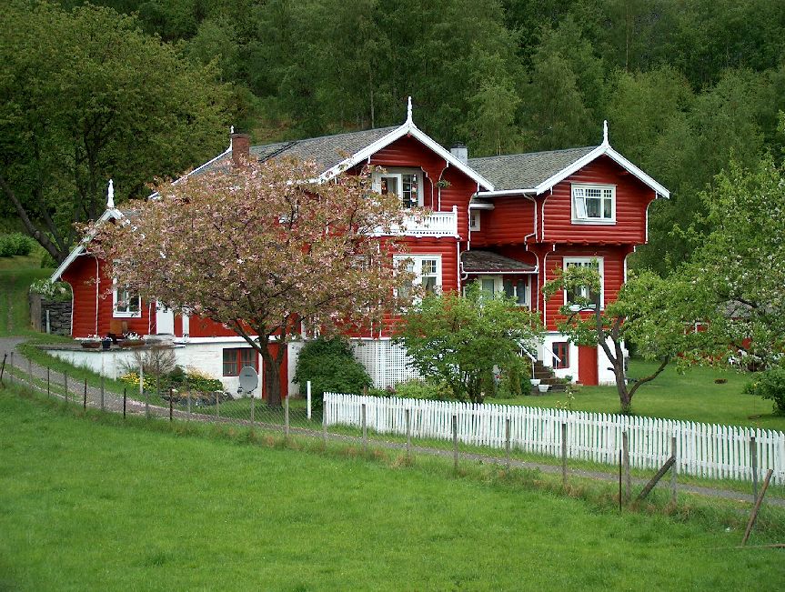 Holzhaus in Flm