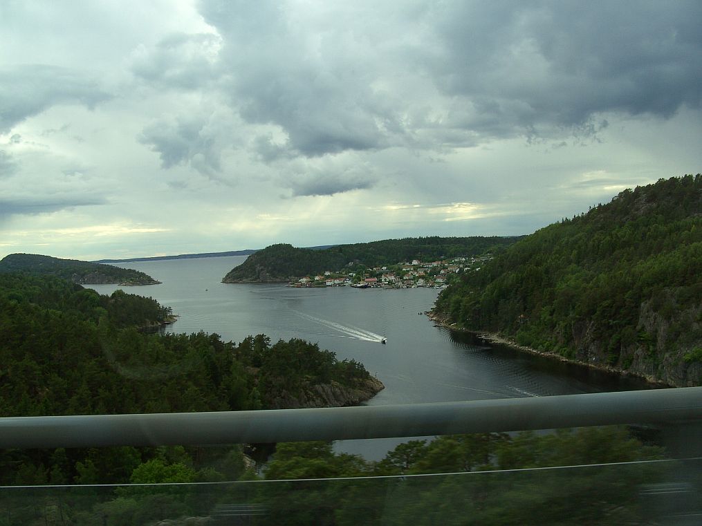 Blick ber den Svinesund bis hin zum Singlefjord.