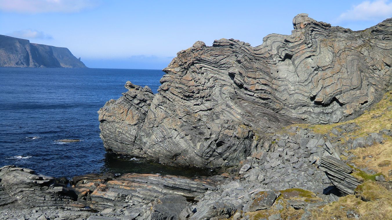 Das lteste Gestein auf der Insel Magery ist ca. 60 Millionen Jahre alt