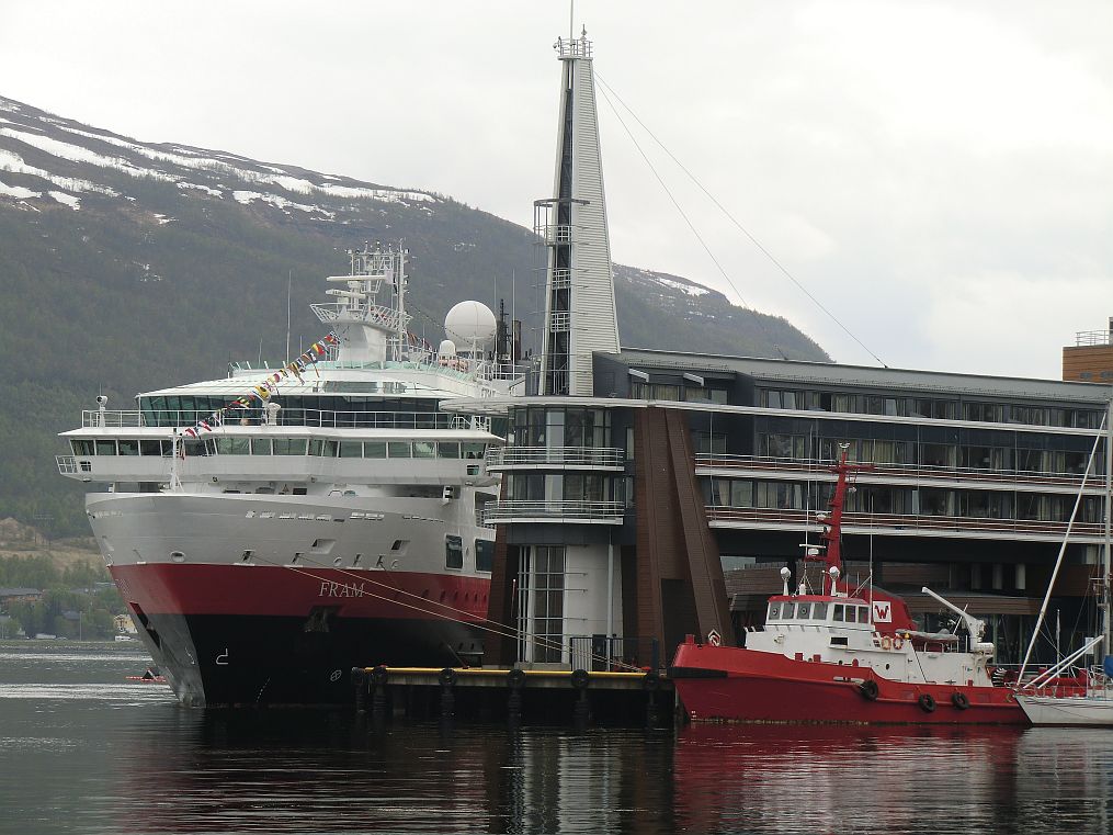 MS Fram  benannt nach dem Polarschiff des berhmten Entdeckers Fridtjof Nansen  wurde am 24. April 2007 in Dienst gestellt und ist damit das jngste Schiff der Hurtigruten Flotte.